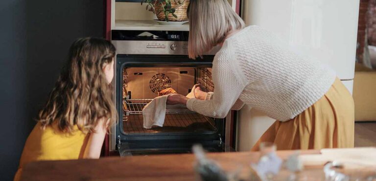 Jak podgrzać termofor z pestek wiśni